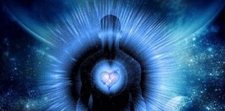 SOIS ce que tu ES au plus profond de toi-m’aime…